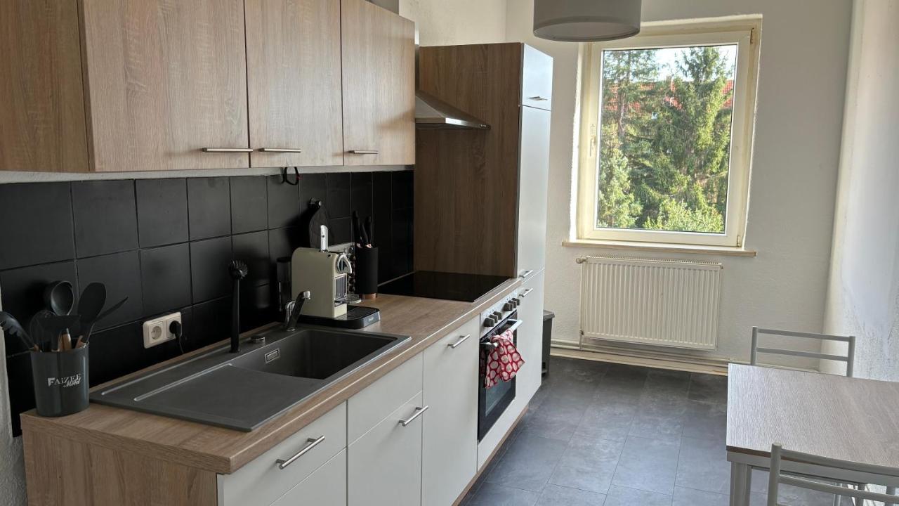 Bitterfelder Cityapartment Im Dichterviertel Exterior foto